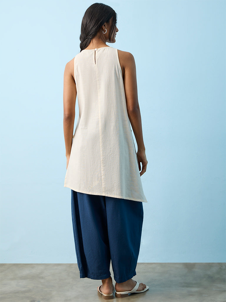 Utsa  Off-White Floral Embroidered Cotton-Blend A-Line Kurta