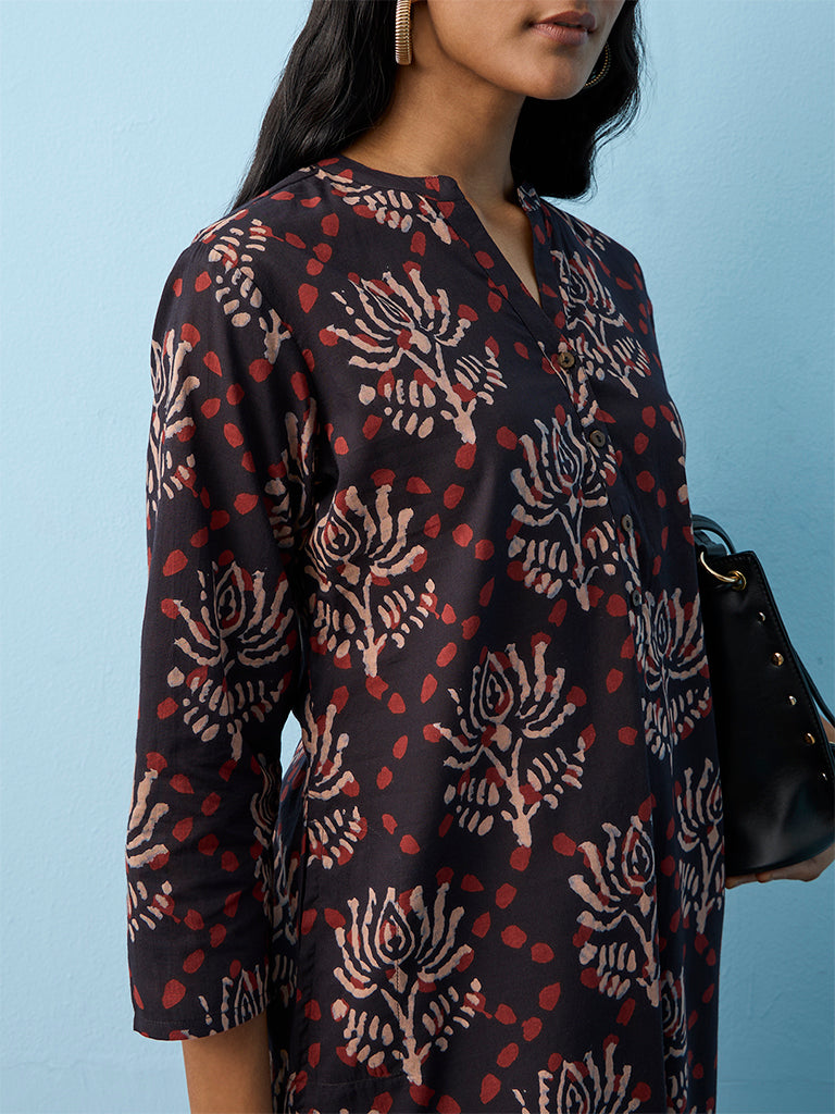 Utsa Black Floral Printed Cotton A-Line Kurta