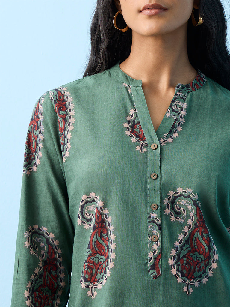 Utsa Green Paisley Printed Cotton Straight Kurta