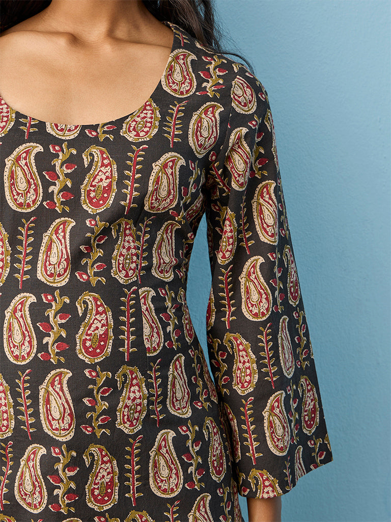 Utsa Black Paisley Printed Cotton Tunic