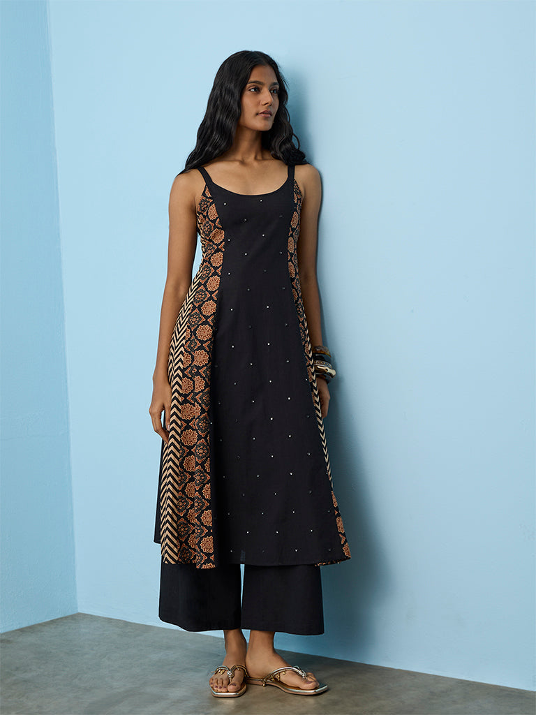 Utsa Black Solid Cotton Ethnic Pants