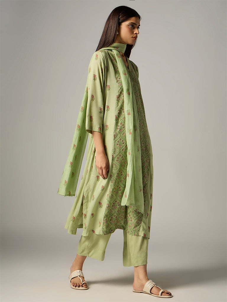 Zuba Light Green Floral Pattern Cotton-Blend Stole