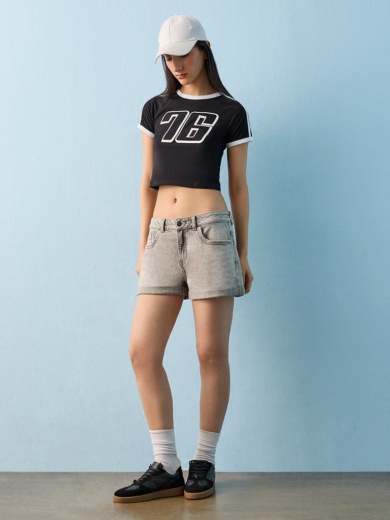 Nuon Black Numerical Printed T-Shirt