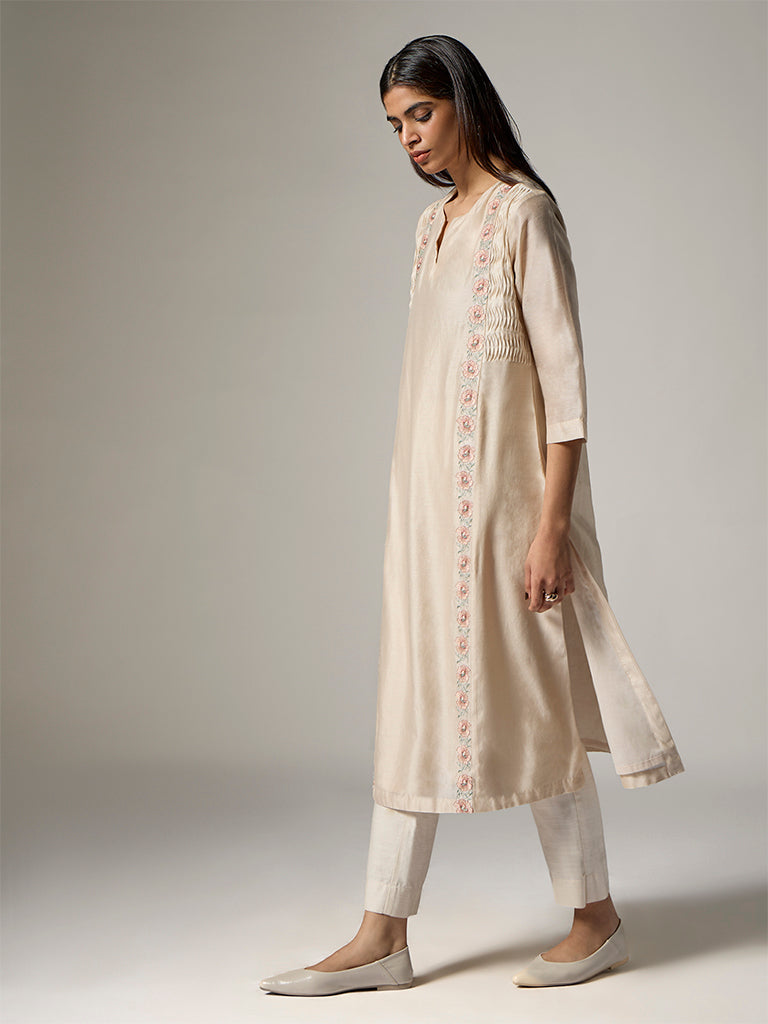 Zuba Off-White Floral Embroidered Silk Chanderi Cotton-Blend A-Line Kurta