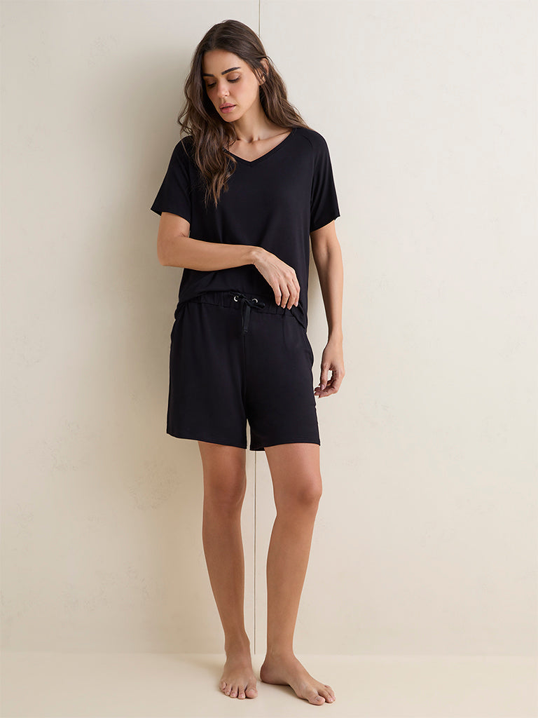 Wunderlove Black High-Rise Shorts