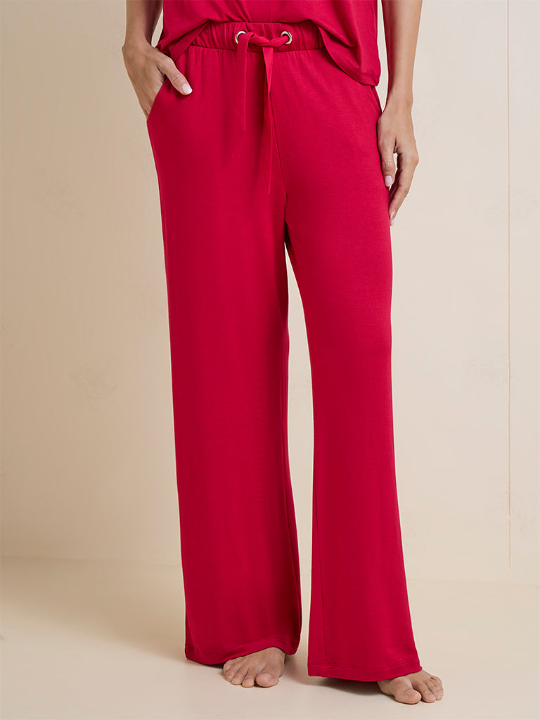 Wunderlove Red Solid High-Rise Pants