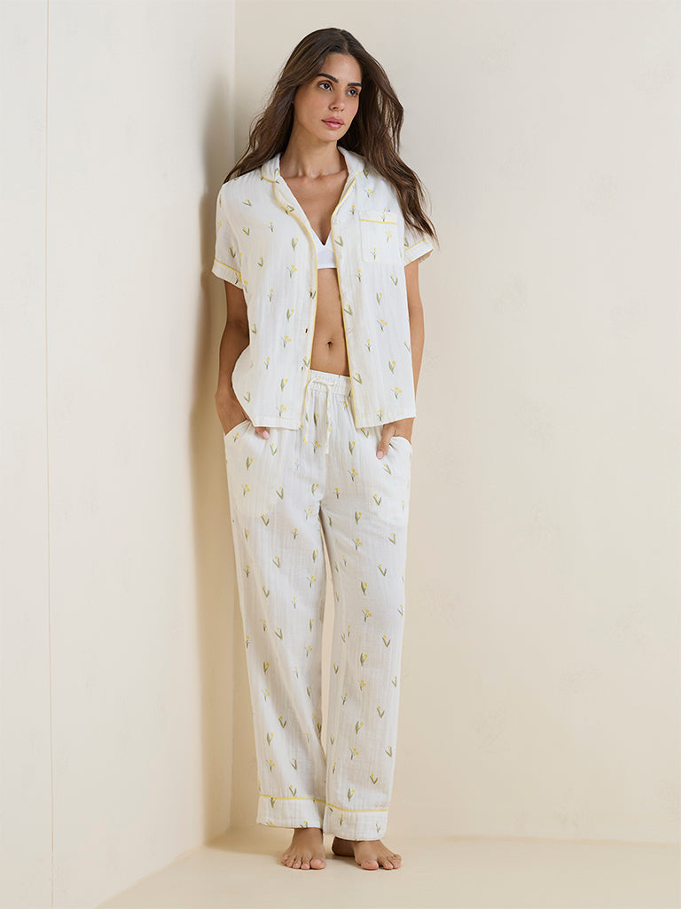 Wunderlove Ivory Foliage Pattern Cotton Shirt and Pyjama Set