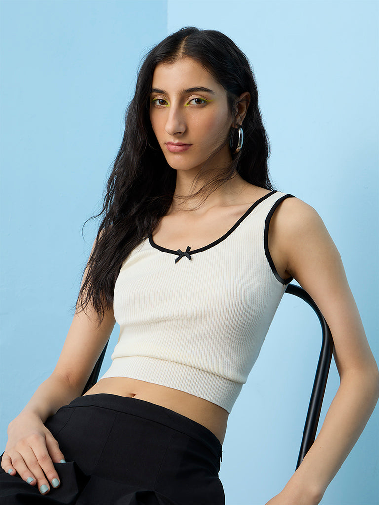Nuon White Bow-Detailed Top